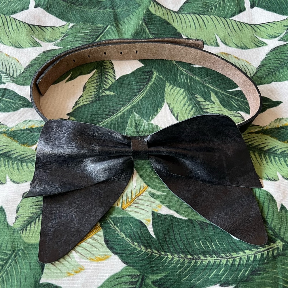 Leather Bow Belt